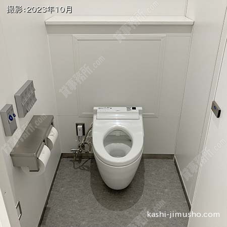 男性トイレ