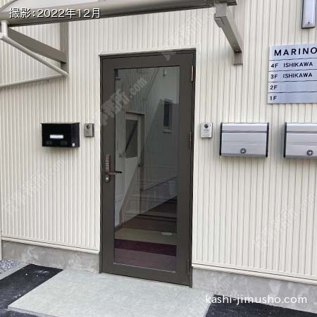 ビル入口 ビル入口