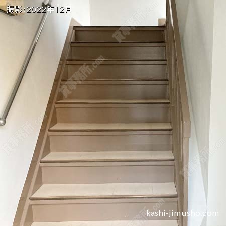 共用階段 共用階段