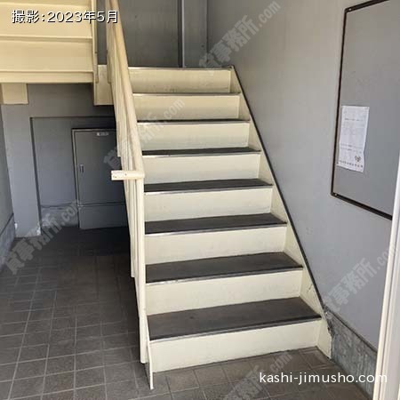 共用階段 共用階段