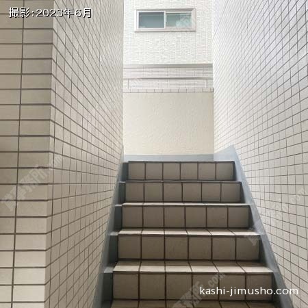 共用階段