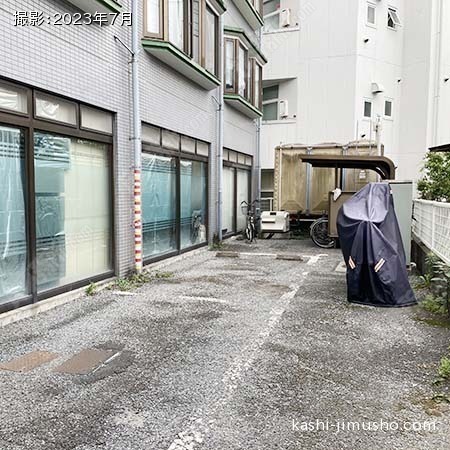 駐車スペース