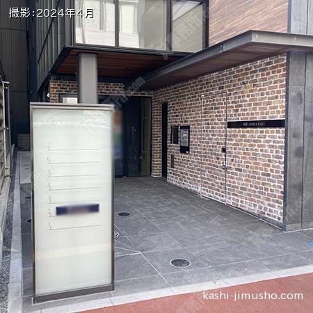 ビル入口 ビル入口
