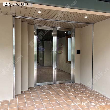 建物入口