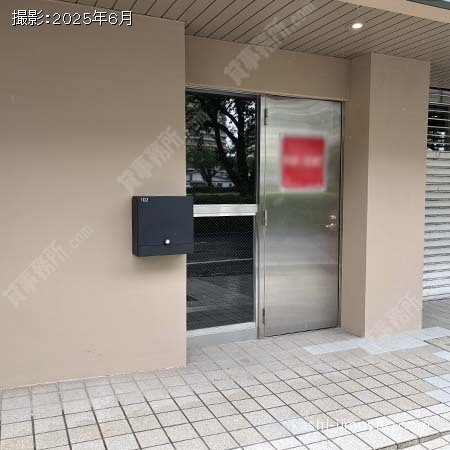 貸室入口(1階)