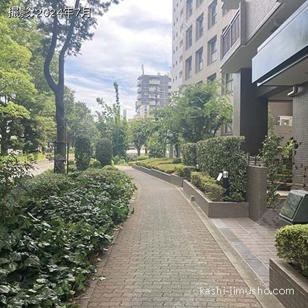 前面歩道