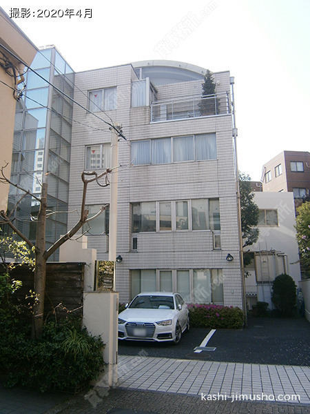 青山野末ビルの外観