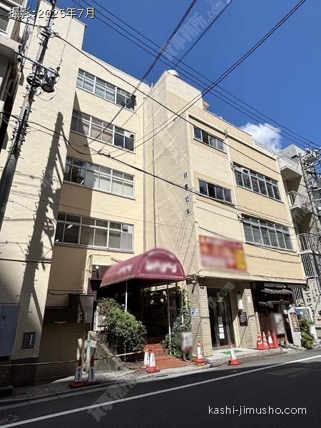 日産ビルの外観