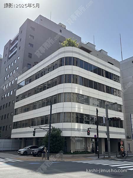 山田ビルの外観