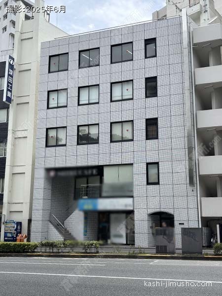 第1奈半利川ビルの外観