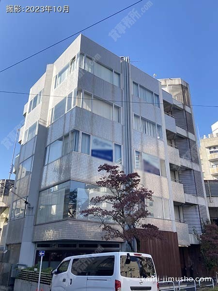 Barbizon20の外観