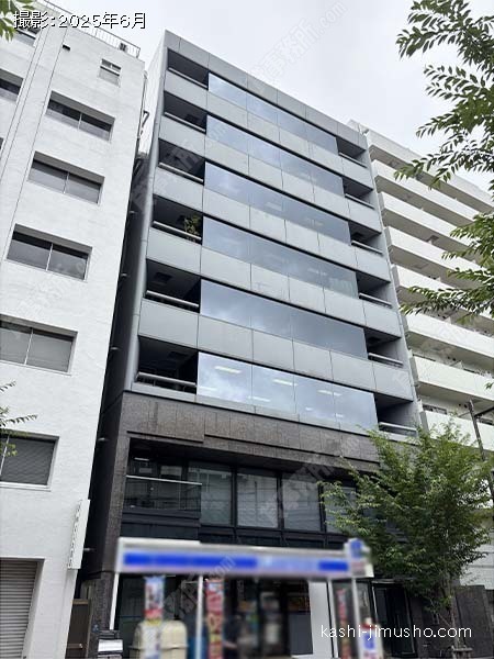 上野中央ビルの外観