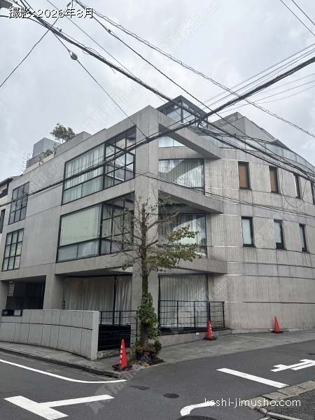 TAKIビル表参道の外観