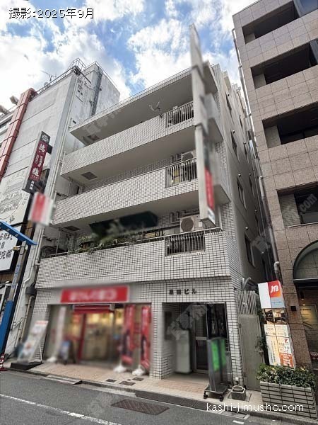 黒田ビルの外観