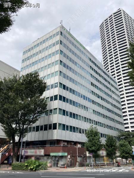 新宿タツミビルの外観