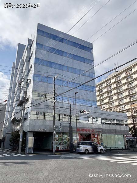 ヤダビルの外観