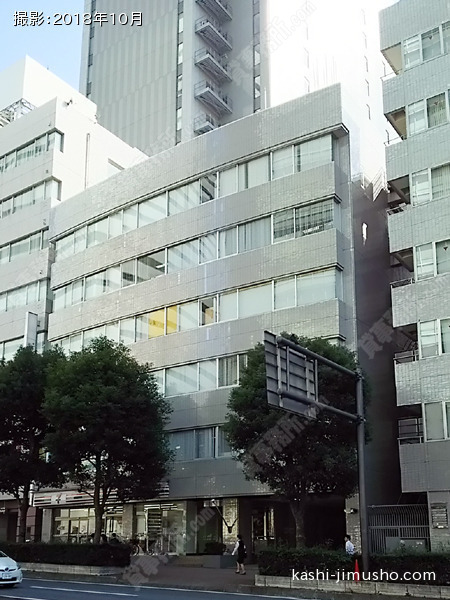 YK-11ビルの外観