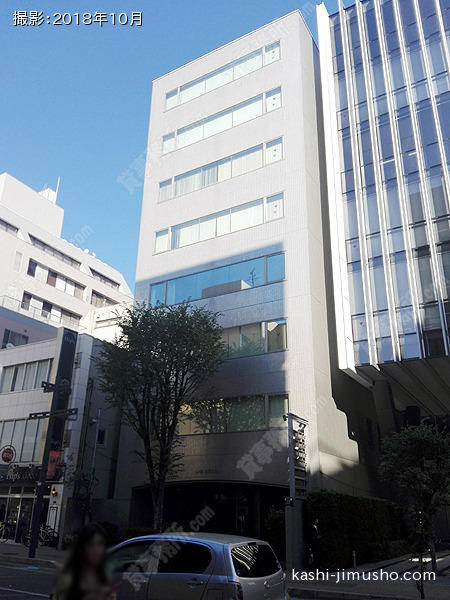仲町川鍋ビルの外観
