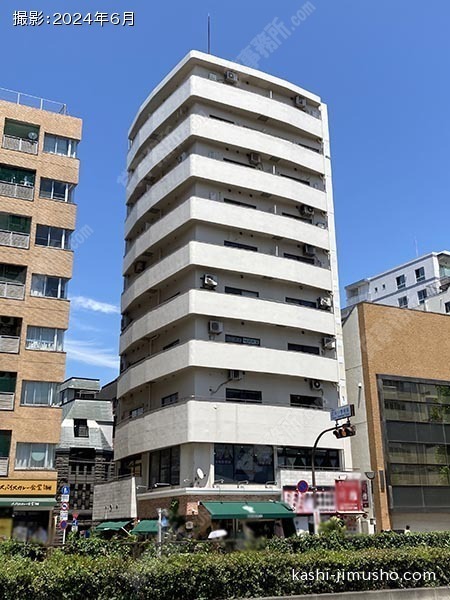 パルム四谷の外観