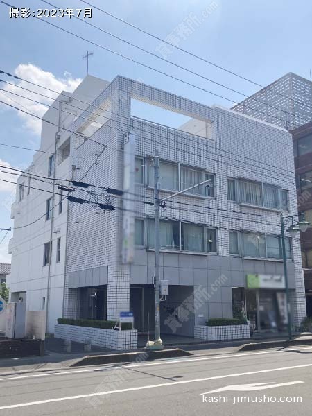 岡部ビルの外観