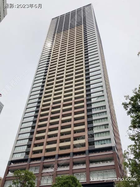 アウルタワーの外観