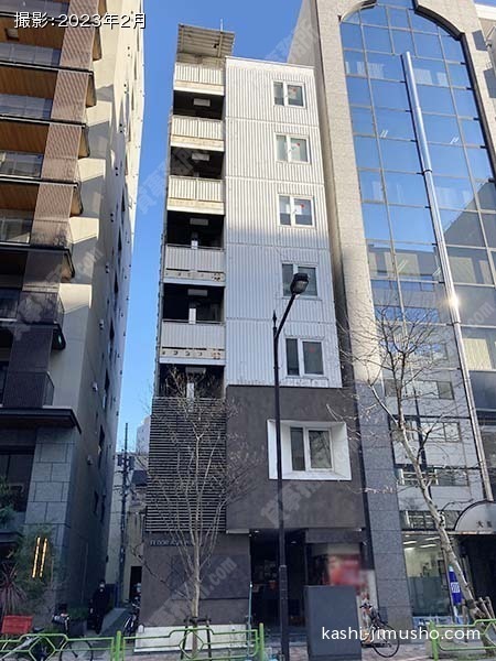 Floor&WallsHacchoboriの外観