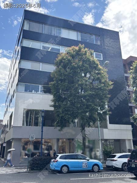 神宮前IKビルの外観