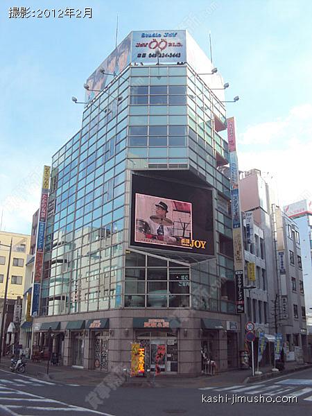 ＪＯＹ０９ビルＡ館の外観