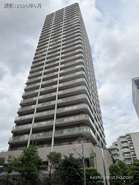 ステーションフロントタワーの外観