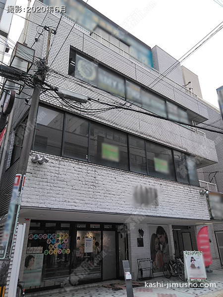 飯島ビルの外観