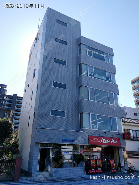 エクセレンスビルの外観