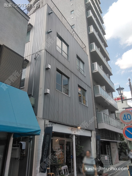石井ビルの外観