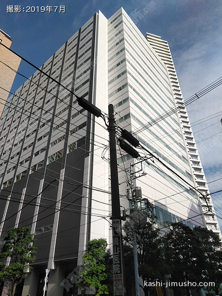 ライズアリーナビルの外観