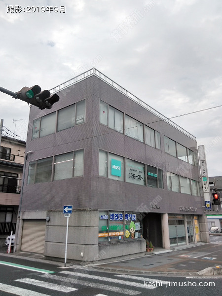 エムアンドエムビルの外観