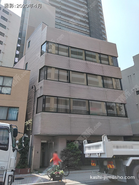第一三井ビルの外観