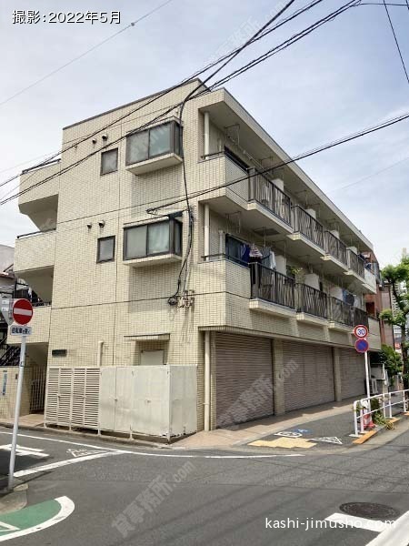 ファミネスハイツ海老澤の外観