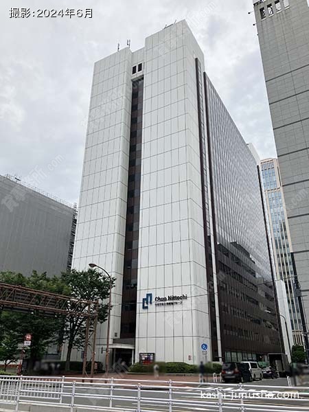 日土地ビルの外観