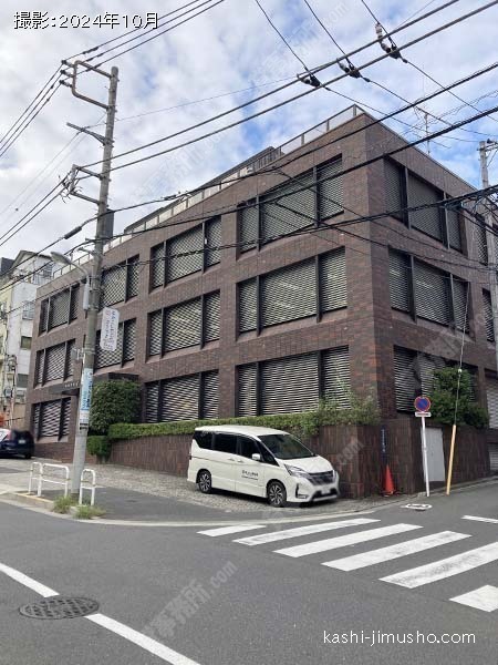 井門花房山ビルの外観