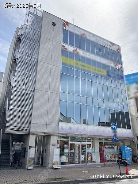HYビルの外観